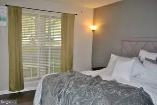 Alexandria, VA 22304,240 S REYNOLDS ST #101