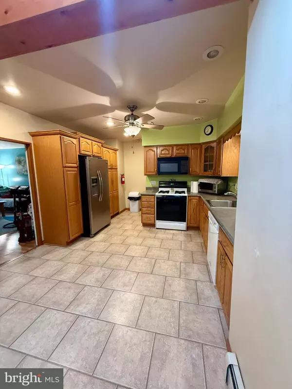 Burlington, NJ 08016,1608 COLUMBUS RD