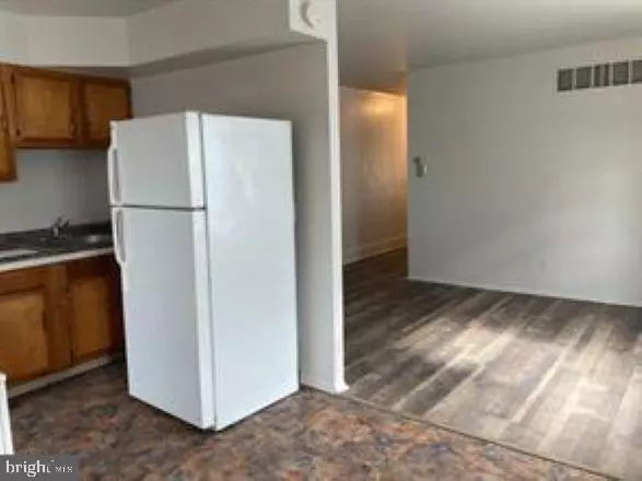Pennsauken, NJ 08110,1927 W RIVER DR #B