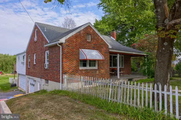 Reading, PA 19608,729 FRITZTOWN RD