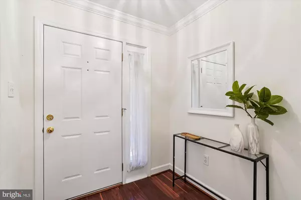 Arlington, VA 22203,4421 7TH ST N