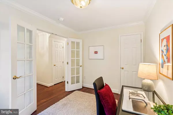 Arlington, VA 22203,4421 7TH ST N