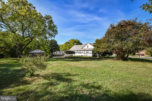 Alexandria, VA 22312,3905 BRADDOCK RD