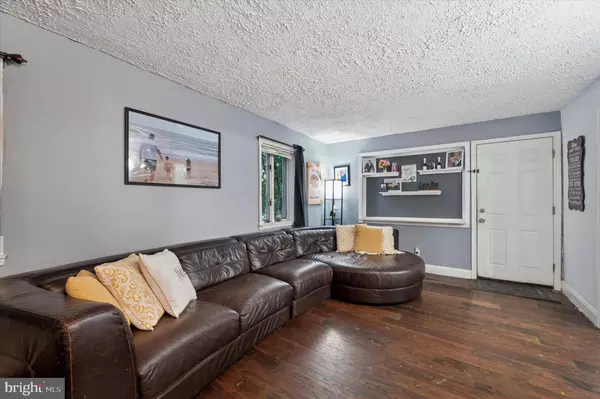 Secane, PA 19018,2379 MOLE RD