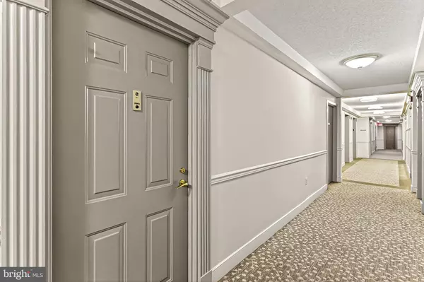 Alexandria, VA 22314,2151 JAMIESON AVE #801