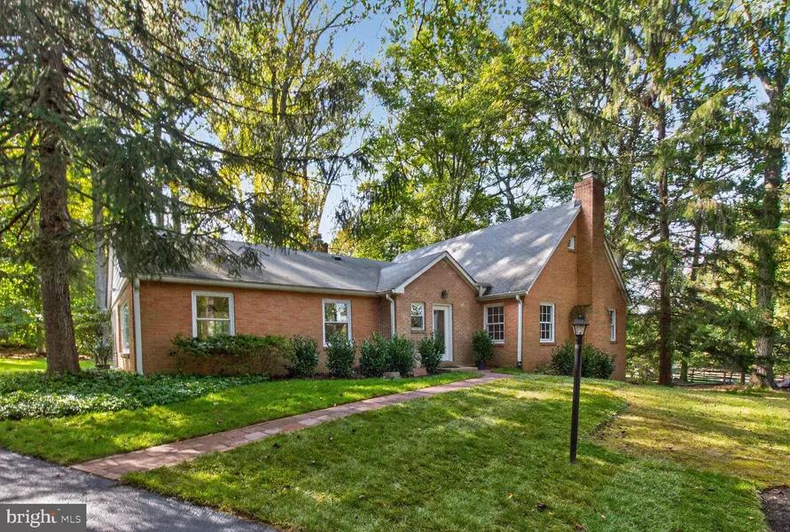 15920 WOODS CENTER RD, Silver Spring, MD 20906