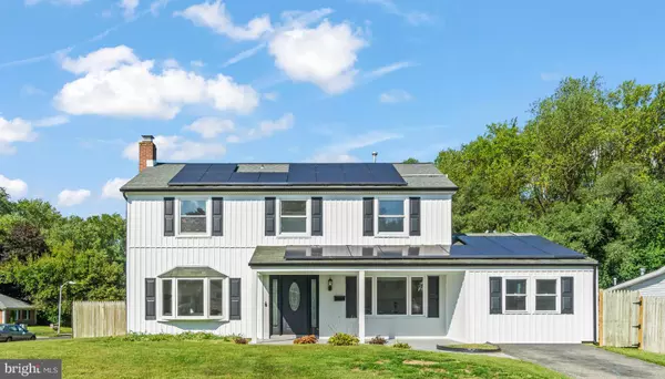 21 PADDOCK, Willingboro, NJ 08046