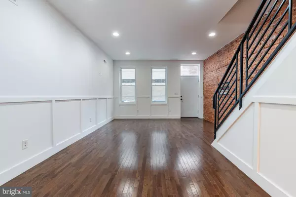 Philadelphia, PA 19145,1928 S 15TH ST