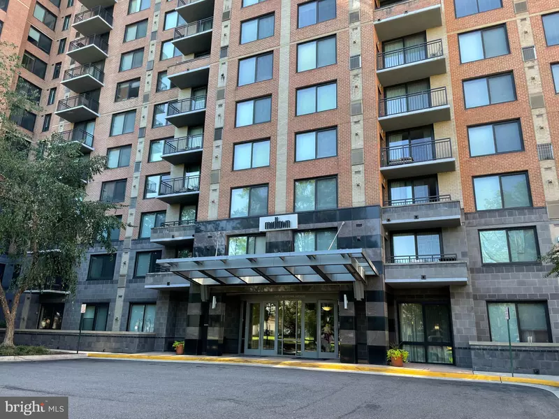 2451 MIDTOWN AVE #701, Alexandria, VA 22303