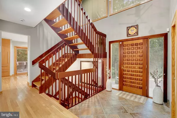 Vienna, VA 22181,10227 LAWYERS RD