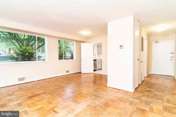 Bethesda, MD 20814,10500 MONTROSE AVE #M4