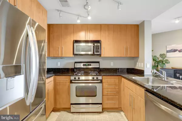 Arlington, VA 22201,1021 N GARFIELD ST #914