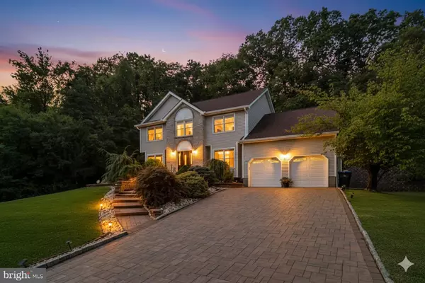 East Brunswick, NJ 08816,8 CHRISTIAN DR