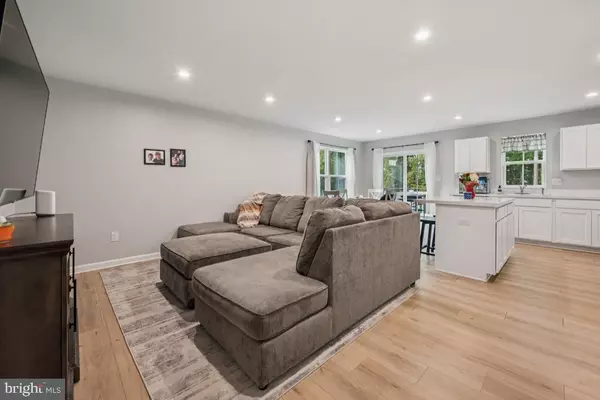 Blackwood, NJ 08012,81 SOUTHWIND DR