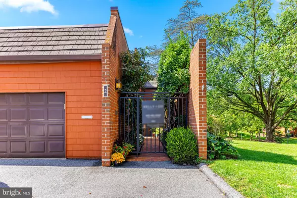 Towson, MD 21204,2 COLDWATER CT