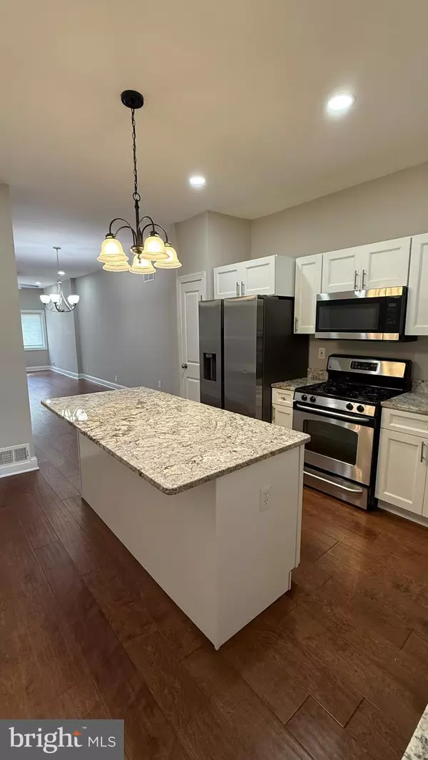 Baltimore, MD 21224,3412 E PRATT ST E