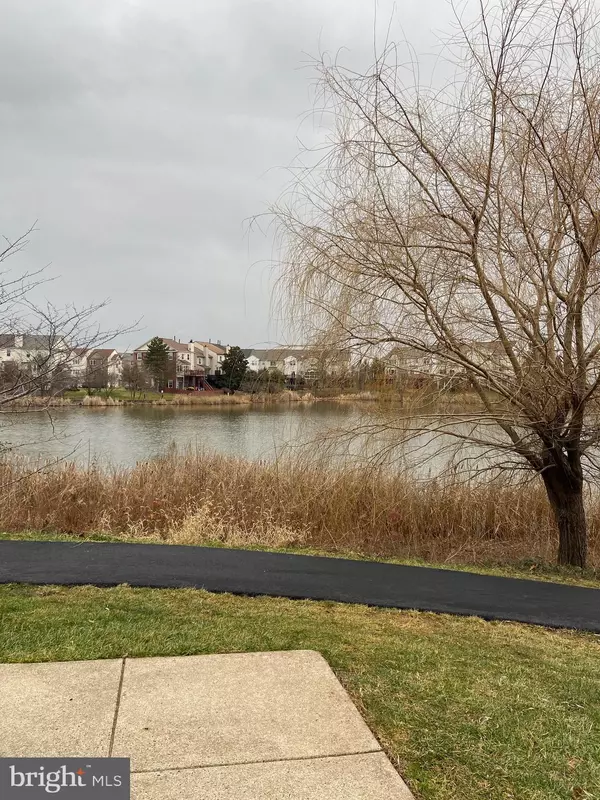 Ashburn, VA 20147,20590 CORNSTALK TER #302