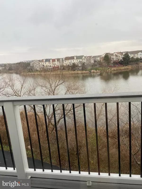 Ashburn, VA 20147,20590 CORNSTALK TER #302