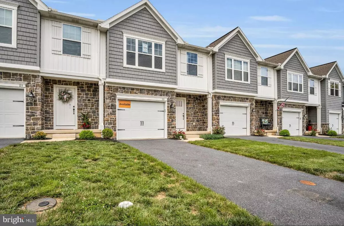 Annville, PA 17003,113 BEECH TREE CT