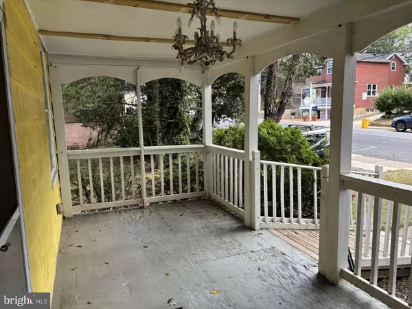 Annapolis, MD 21401,10 ANNAPOLIS ST