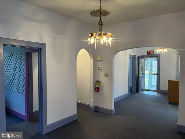 Annapolis, MD 21401,10 ANNAPOLIS ST