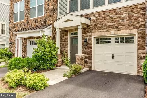 Manassas, VA 20112,8931 GARRETT WAY