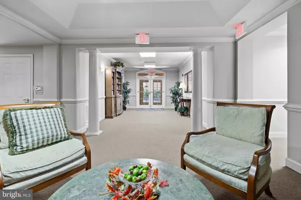 Manassas, VA 20110,8610 LIBERTY TRL #201