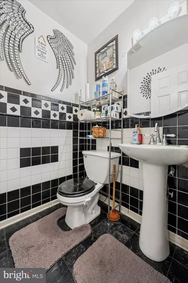 Norristown, PA 19401,1016 THOMAS BARONE ST