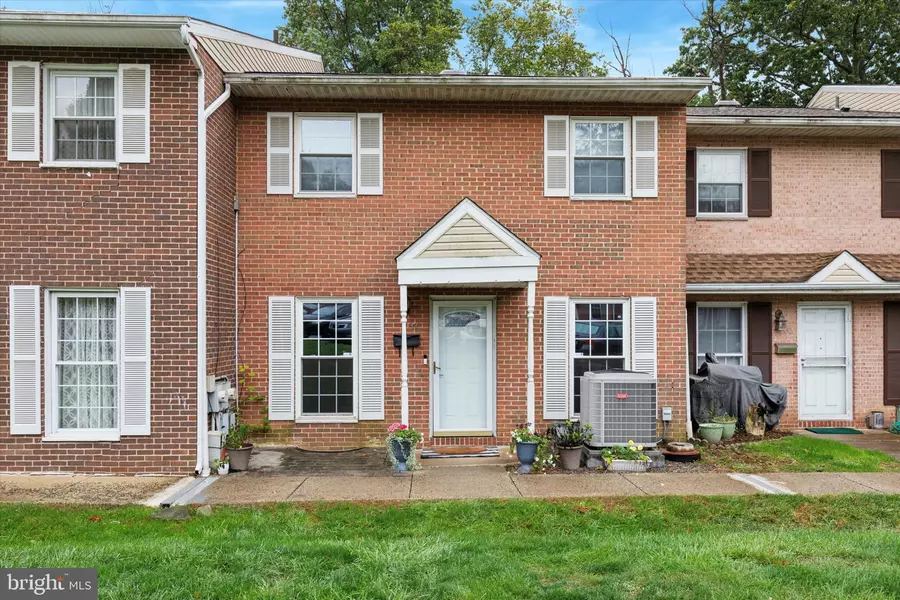 37 ZUMMO WAY, Norristown, PA 19401
