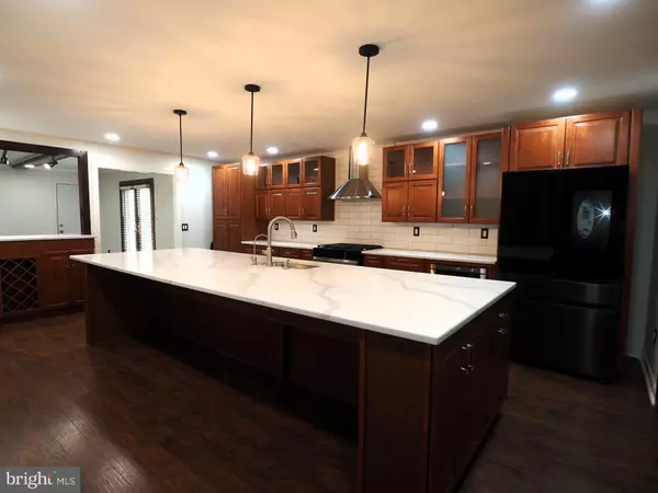 Newark, DE 19711,322 WALLACE DR