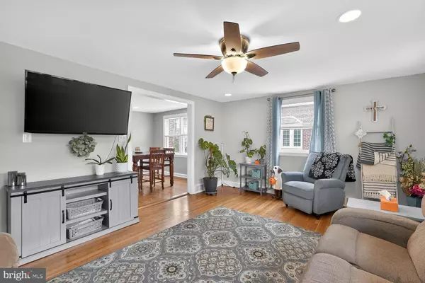 Ridley Park, PA 19078,431 E RODGERS ST