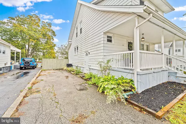 Vineland, NJ 08360,71 COLUMBIA AVE