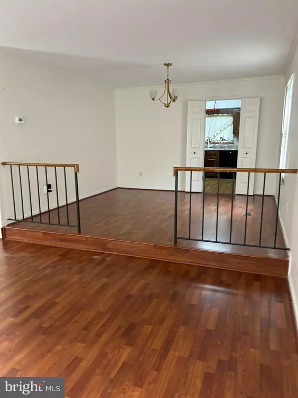 Catonsville, MD 21228,6906 W UPPER MILLS