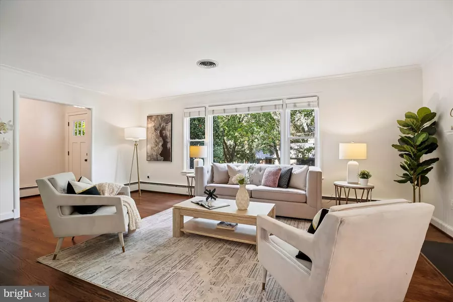 1412 CRESTRIDGE DR, Silver Spring, MD 20910