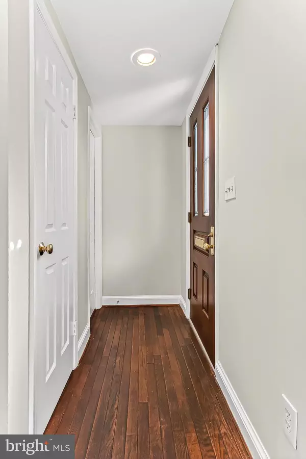 Alexandria, VA 22314,805 GREEN ST