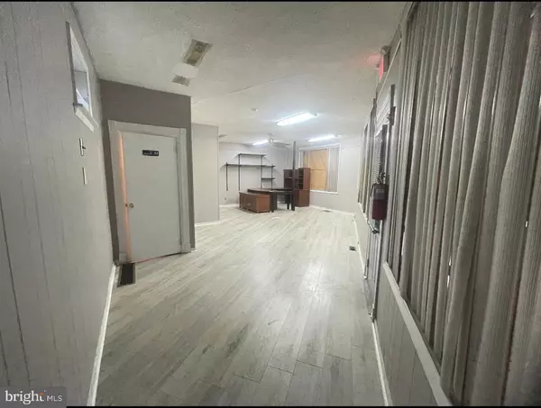 Blackwood, NJ 08012,1235 N BLACK HORSE PIKE