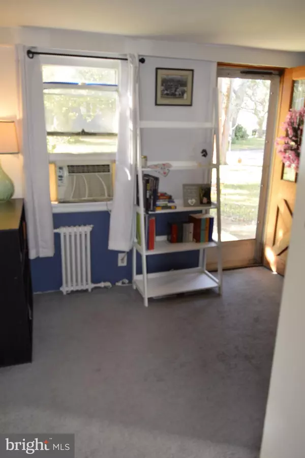 Pennsville, NJ 08070,4 HAZEL AVE