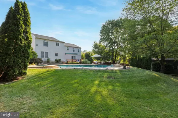 Warrington, PA 18976,2463 PINE CONE RD