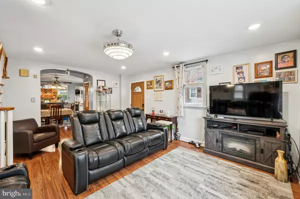 Philadelphia, PA 19119,1235 E YERKES ST