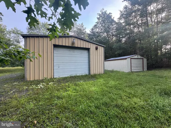 Fort Valley, VA 22652,574 MOUNTAIN SLOPE LANE