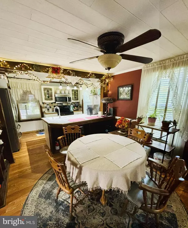 Lindenwold, NJ 08021,312 WALLACE AVE