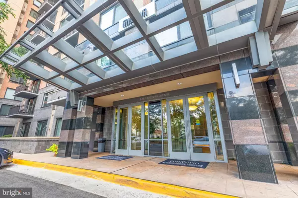 Alexandria, VA 22303,2451 MIDTOWN AVE #714