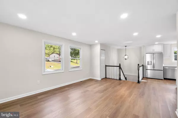 Eldersburg, MD 21784,1915 GARDENIA ST