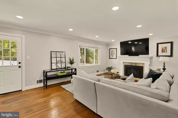 Bethesda, MD 20817,6405 REDWING RD