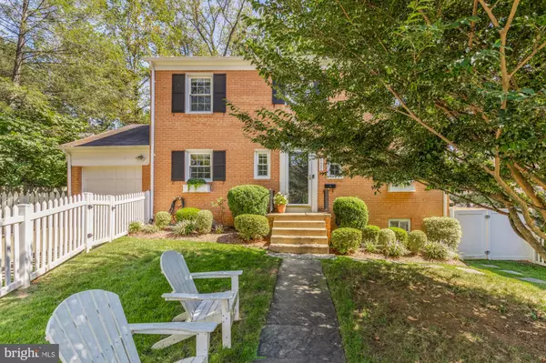 6405 REDWING RD, Bethesda, MD 20817