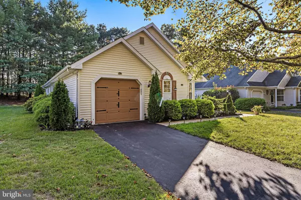 Lakewood, NJ 08701,14 SKYLARK LN