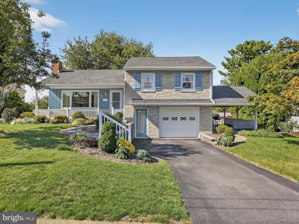 New Holland, PA 17557,579 W BROAD ST