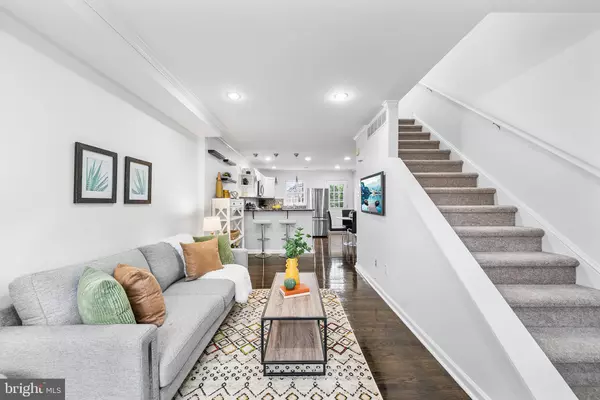 5202 RIDGE AVE, Philadelphia, PA 19128