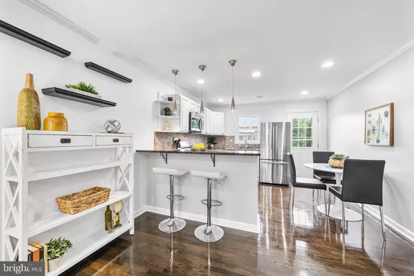 Philadelphia, PA 19128,5202 RIDGE AVE