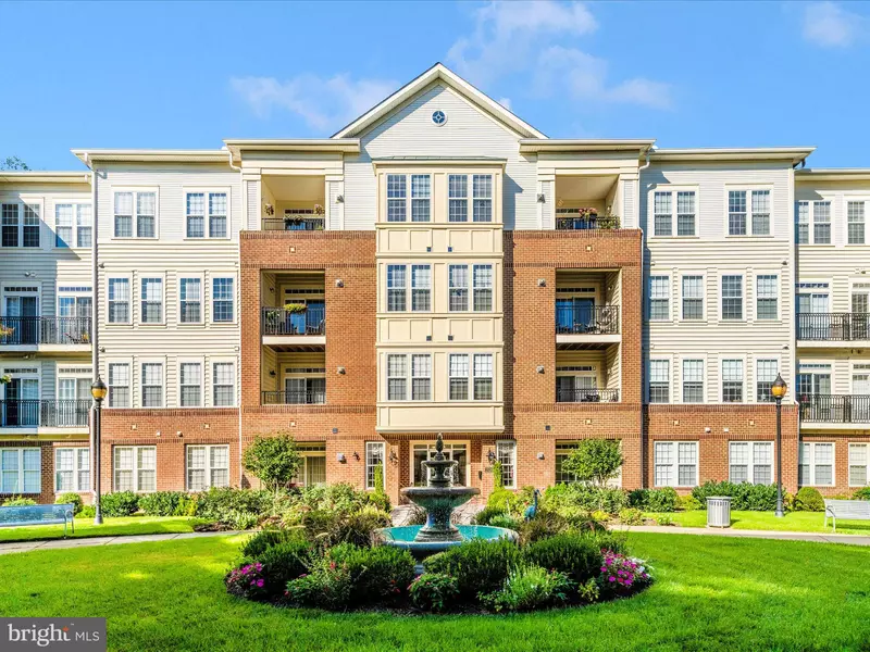 2520 KENSINGTON GDNS #401, Ellicott City, MD 21043